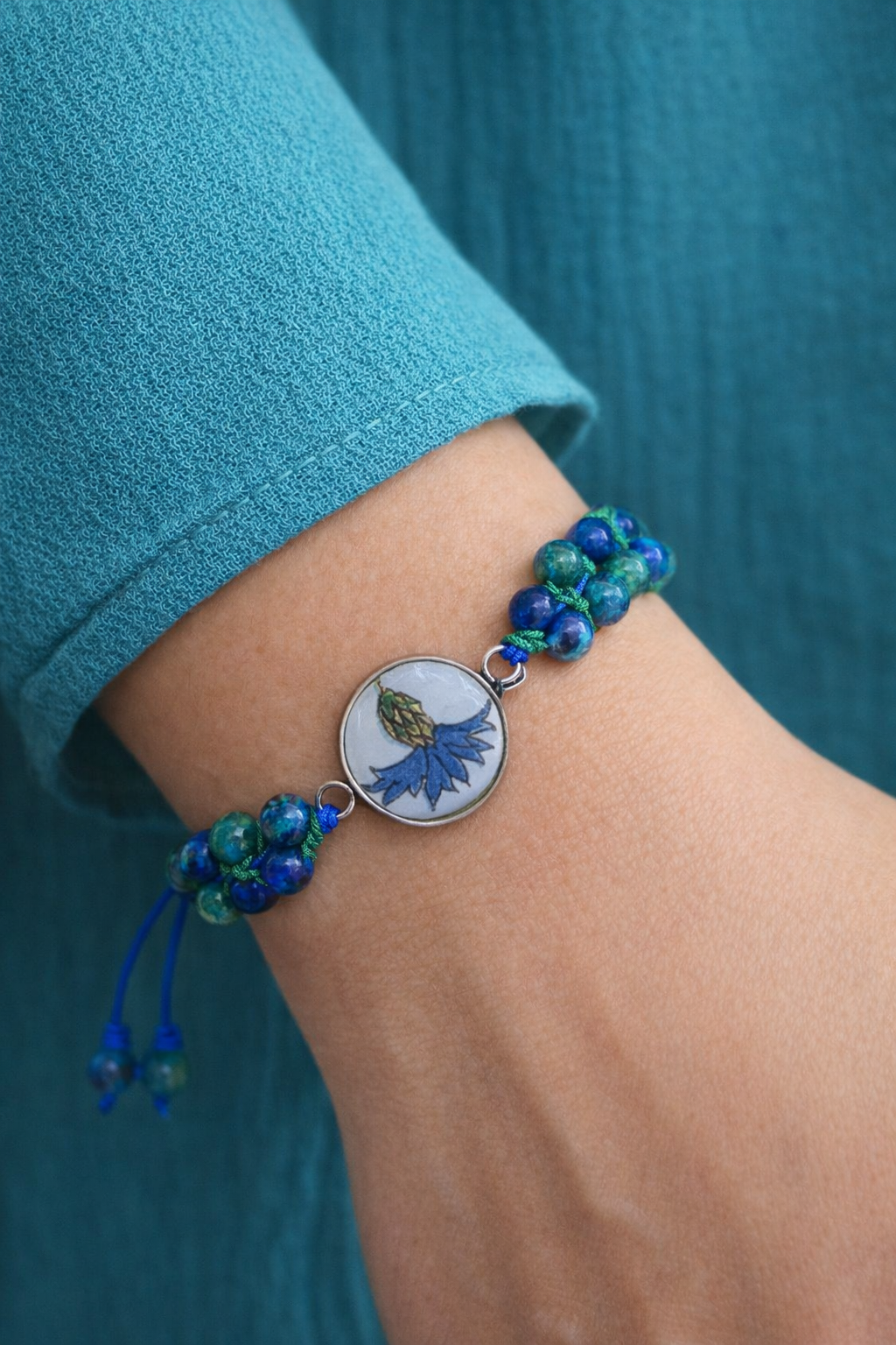 Bracelet en Azurite Malachite sur macramé