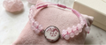 Bracelet en quartz rose sur macramé